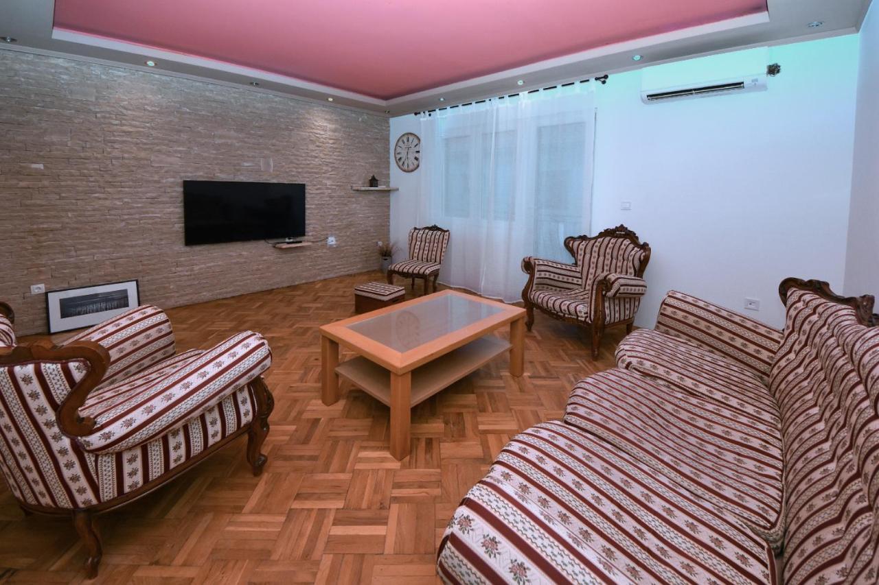 Family Apartment Sara Zára Kültér fotó