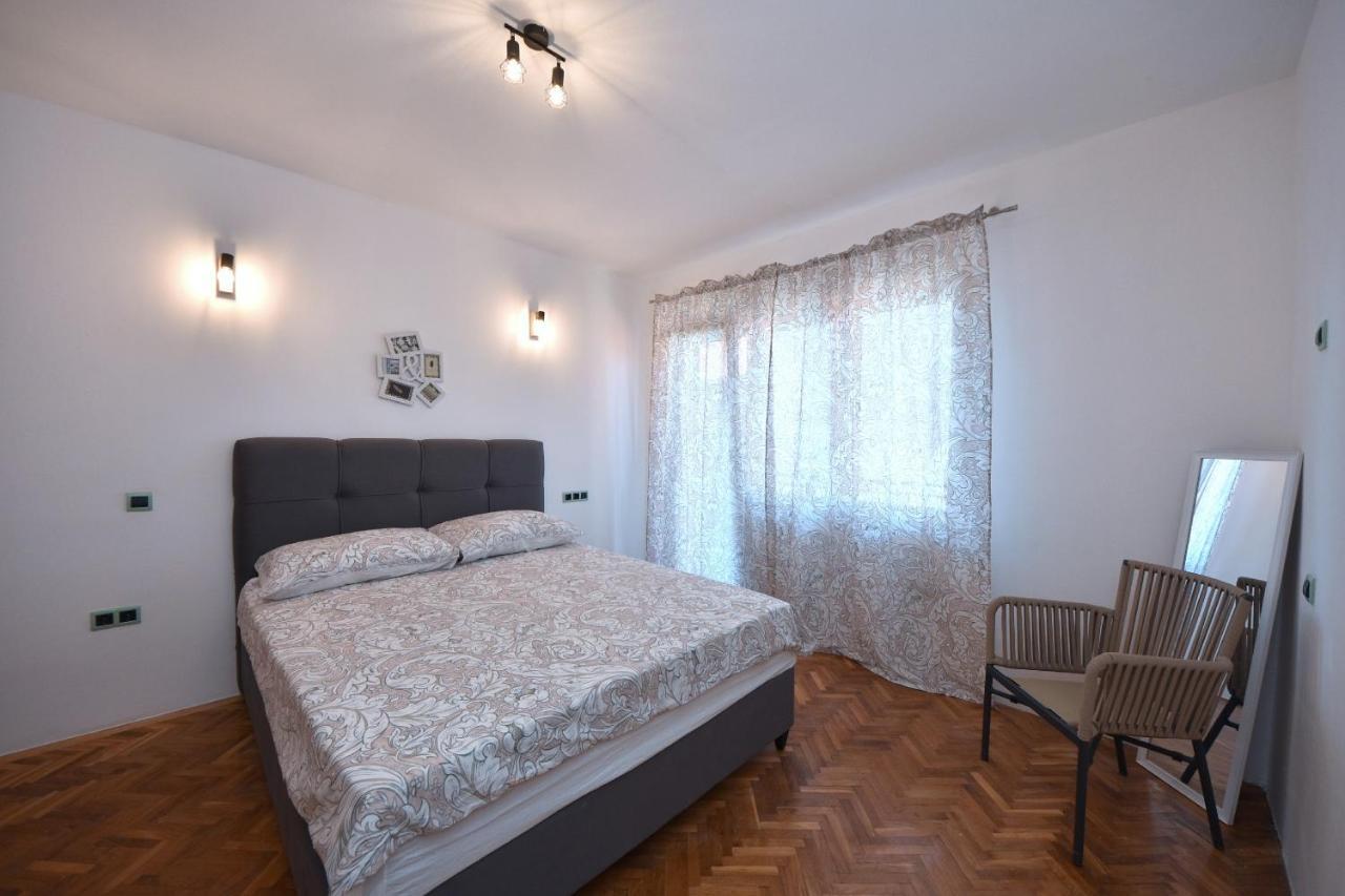 Family Apartment Sara Zára Kültér fotó