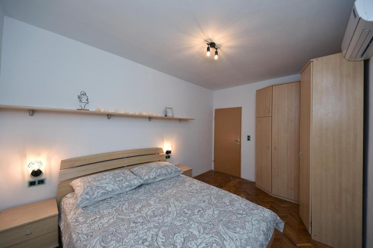 Family Apartment Sara Zára Kültér fotó